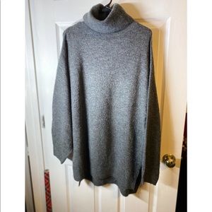 Gray oversized H&M sweater MEDIUM